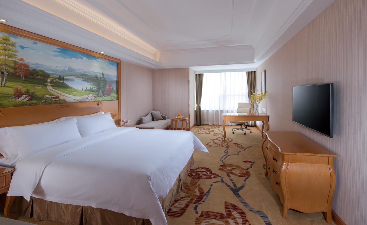 Vienna Hotel Xi'An Railway Station מראה חיצוני תמונה